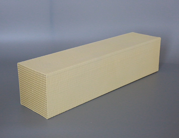 Denitration catalyst for power industry